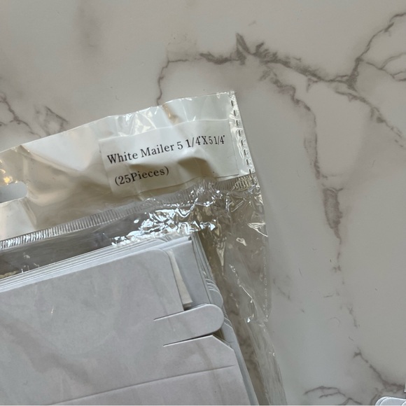 White Mailers 5 1/4" x 5 1/4" bundle - self-sealing - quantity 38 - Picture 2 of 7